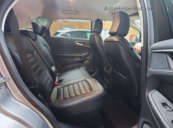 2FMPK4J91RBB17431 2024 FORD EDGE Silver Вид задньої частини салону