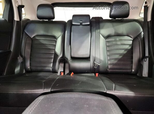 2FMPK4J92NBA32057 2022 FORD EDGE White Vista de los asientos traseros