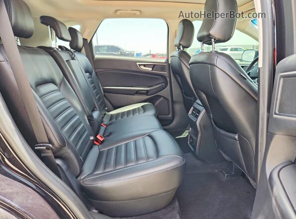 2FMPK4J93NBA11816 2022 FORD EDGE Black Widok wnętrza z tyłu