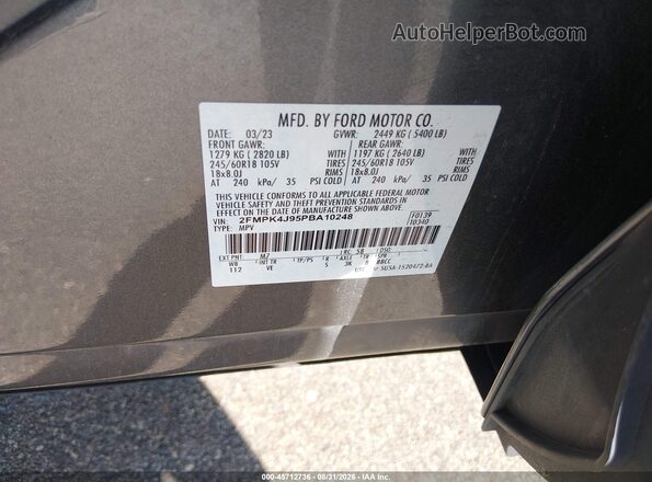 2FMPK4J95PBA10248 2023 FORD EDGE Gray Vista del compartimento del motor