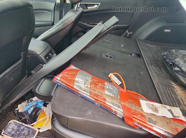 2FMPK4J97LBA26123 2020 FORD EDGE Gray Vista interior trasera