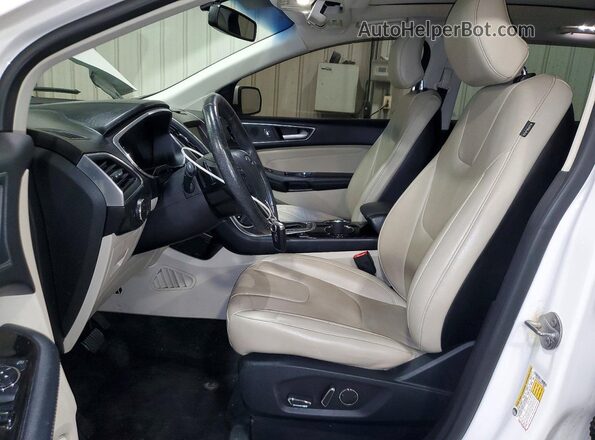 2FMPK4K98HBC13988 2017 FORD EDGE Белый Вид салона спереди