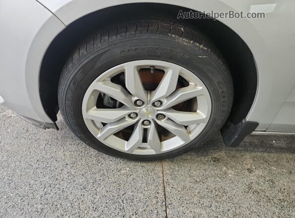 2G1105S30J9107414 2018 CHEVROLET IMPALA Серебряный Панорамный вид салона 360°