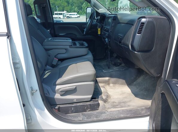 2GC2CREG2K1117533 2019 CHEVROLET SILVERADO White Front interior view