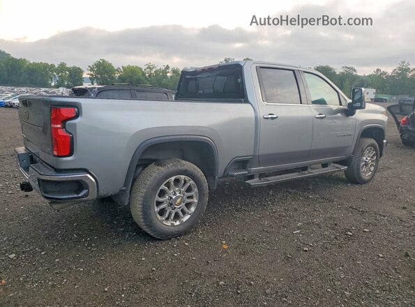 2GC4KPE7XS1144866 2025 CHEVROLET SILVERADO Silver Trasero derecho