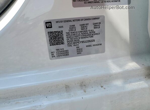 2GC4KPEY9S1226225 2025 CHEVROLET SILVERADO White Vista de la etiqueta del VIN