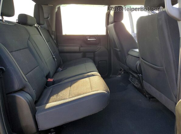 2GC4YMEY7R1225730 2024 CHEVROLET SILVERADO Gray Widok tylnych siedzeń