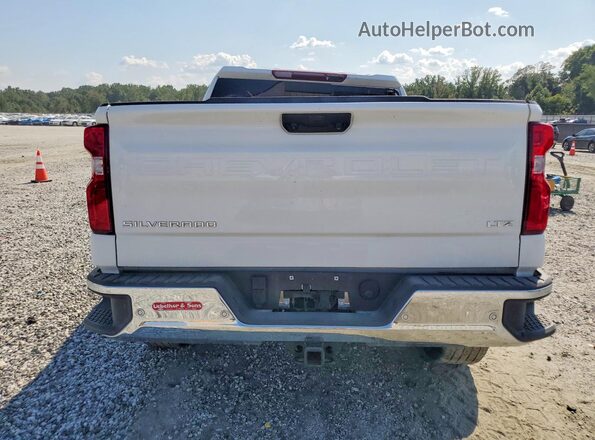 2GCUKGED2T1103719 2026 CHEVROLET SILVERADO White Вид ззаду