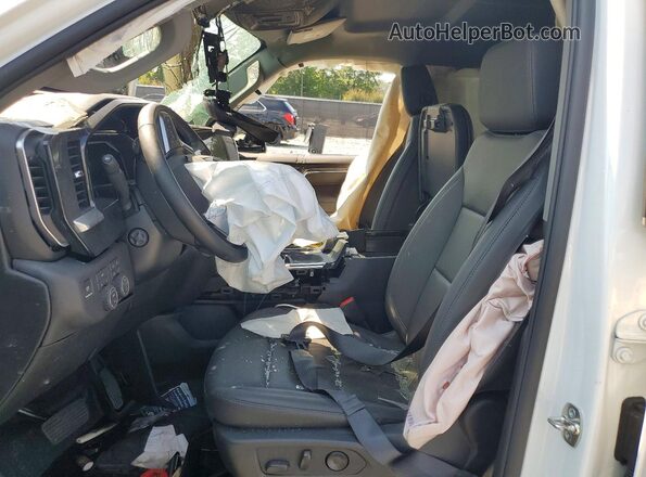 2GCUKGED2T1103719 2026 CHEVROLET SILVERADO White Вид салону спереду