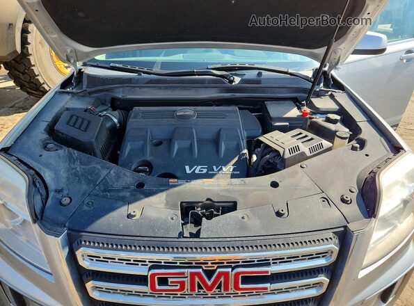 2GKFLNE36H6131670 2017 GMC TERRAIN Silver Вид підкапотного простору