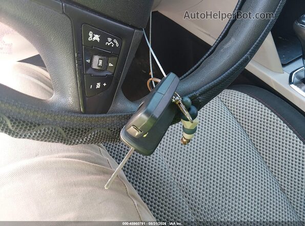 2GNALBEK8H1559496 2017 CHEVROLET EQUINOX Серый Вид панели приборов