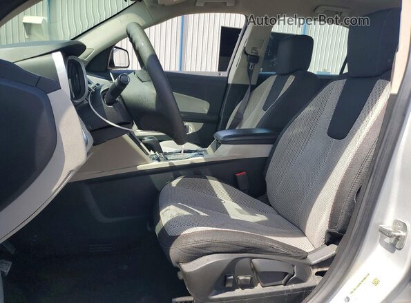 2GNALBEKXH6106998 2017 CHEVROLET EQUINOX Silver წინა სალონის ხედი