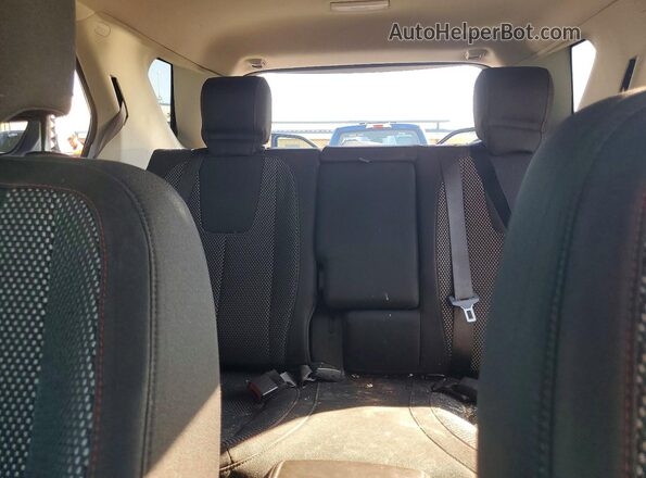 2GNALCEK9H6289977 2017 CHEVROLET EQUINOX Silver Widok tylnych siedzeń