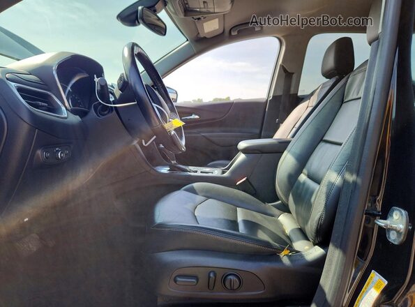 2GNAXMEV3J6218185 2018 CHEVROLET EQUINOX Черный Вид салона спереди