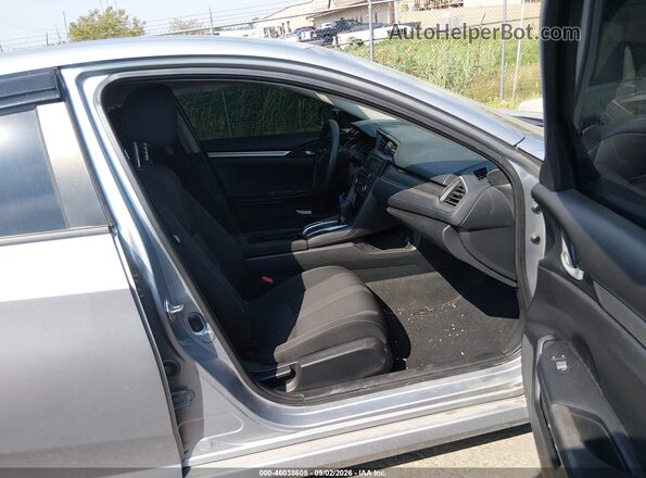 2HGFC2F57JH557552 2018 HONDA CIVIC Gray Սալոնի դիմացի տեսք