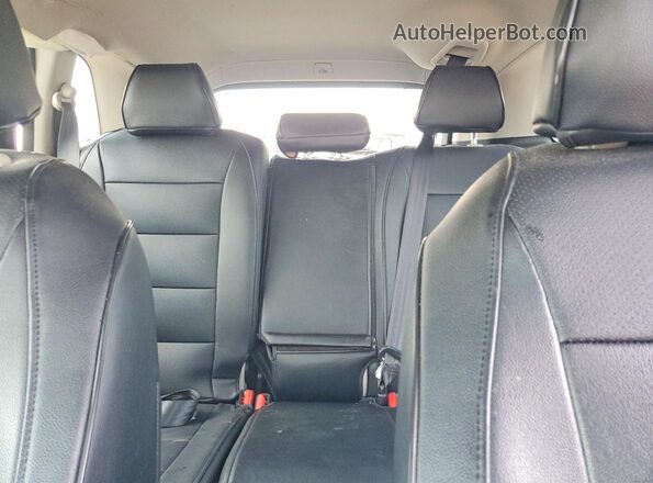2HKRS3H74RH329269 2024 HONDA CR-V Red Rear seats view