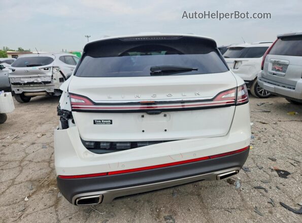 2LMPJ8J96PBL17250 2023 LINCOLN NAUTILUS White უკანა ხედი
