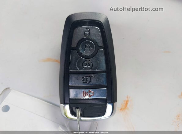 2LMPJ8K94MBL09710 2021 LINCOLN NAUTILUS Серый Вид панели приборов