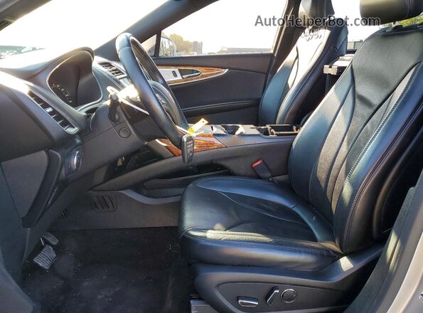 2LMTJ8LP3GBL57005 2016 LINCOLN MKX Silver Սալոնի դիմացի տեսք