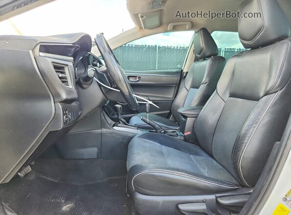 2T1BURHE3GC674242 2016 TOYOTA COROLLA Белый Вид салона спереди