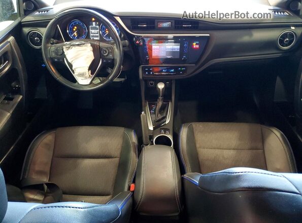 2T1BURHE3KC206696 2019 TOYOTA COROLLA Gray Вид панелі приладів