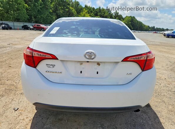 2T1BURHE4JC059755 2018 TOYOTA COROLLA Белый Вид сзади