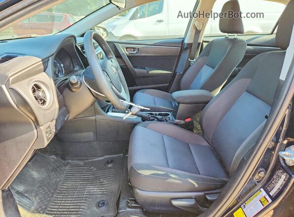 2T1BURHE5JC048473 2018 TOYOTA COROLLA Blue Вид салону спереду