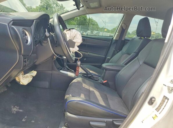 2T1BURHE6JC018754 2018 TOYOTA COROLLA White წინა სალონის ხედი