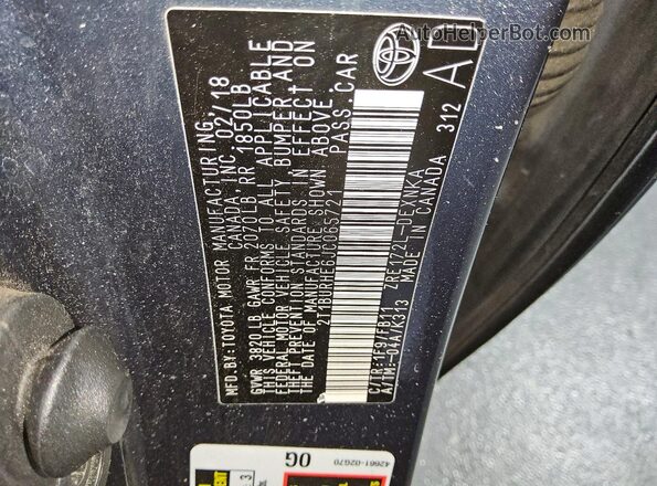 2T1BURHE6JC065721 2018 TOYOTA COROLLA Синий Вид подкапотного пространства