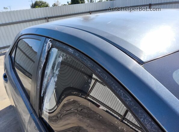 2T1BURHE6JC065721 2018 TOYOTA COROLLA Синий 