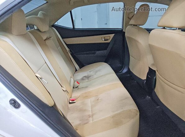 2T1BURHE8HC947628 2017 TOYOTA COROLLA White Հետևի նստատեղերի տեսք