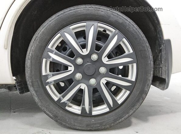 2T1BURHE8HC947628 2017 TOYOTA COROLLA White 
