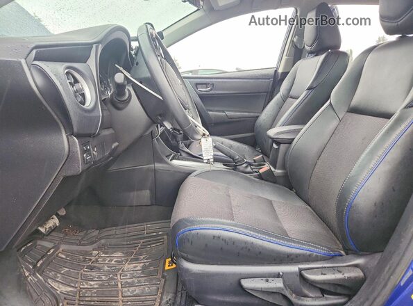 2T1BURHE9HC835453 2017 TOYOTA COROLLA Blue Front interior view
