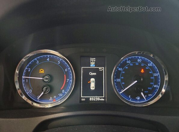 2T1BURHE9JC989022 2018 TOYOTA COROLLA Blue Widok zestawu wskaźników