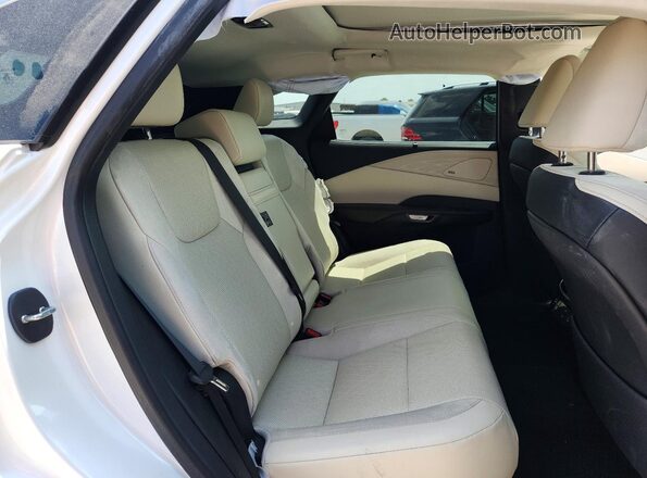 2T2BAMBA5RC037403 2024 LEXUS RX White Widok wnętrza z tyłu