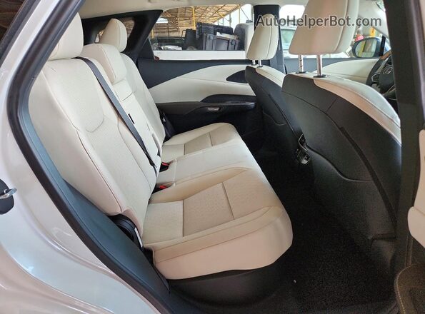 2T2BAMBA7TC079840 2026 LEXUS RX White Rear seats view