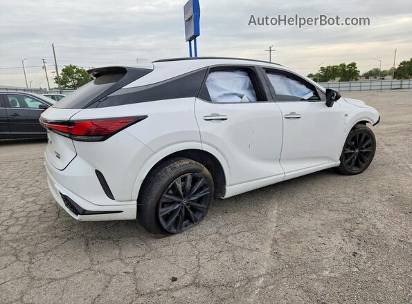 2T2BCMEA9PC004925 2023 LEXUS RX Белый Задняя правая четверть