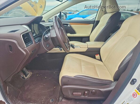 2T2BZMCA6HC129853 2017 LEXUS RX White Вид салону спереду