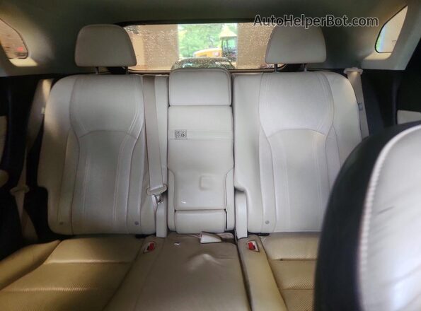 2T2BZMCAXHC083038 2017 LEXUS RX Silver Вид задніх сидінь