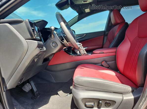 2T2GGCEZ6TC098444 2026 LEXUS NX Black Widok wnętrza z przodu