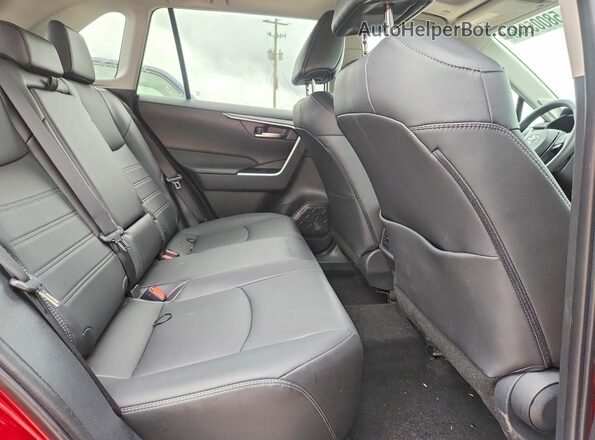 2T3A1RFV0SW570345 2025 TOYOTA RAV4 Red Вид задньої частини салону