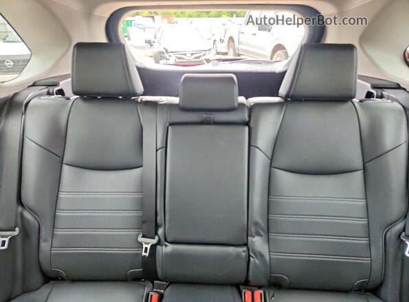 2T3A1RFV0SW570345 2025 TOYOTA RAV4 Red Вид задніх сидінь
