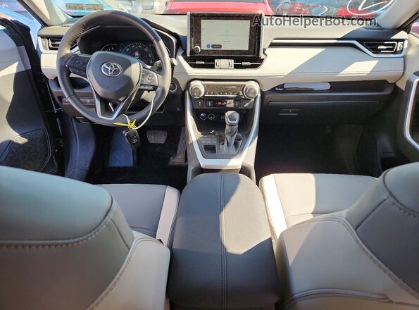 2T3A1RFV2SW583033 2025 TOYOTA RAV4 Серый Вид панели приборов
