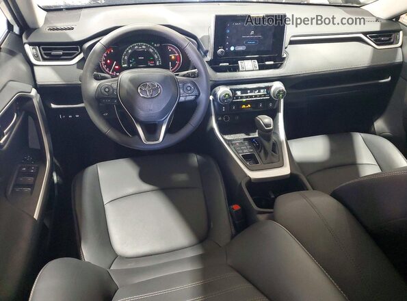 2T3A1RFV2SW607024 2025 TOYOTA RAV4 Белый Вид панели приборов