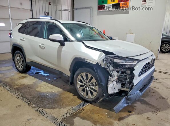 2T3A1RFV2SW607024 2025 TOYOTA RAV4 Белый Передняя правая четверть