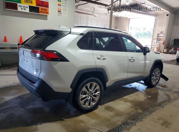2T3A1RFV2SW607024 2025 TOYOTA RAV4 Белый Задняя правая четверть
