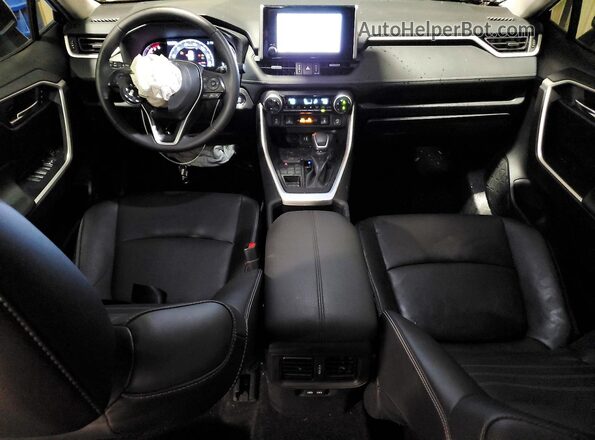 2T3A1RFV3RW458133 2024 TOYOTA RAV4 Blue Widok deski rozdzielczej