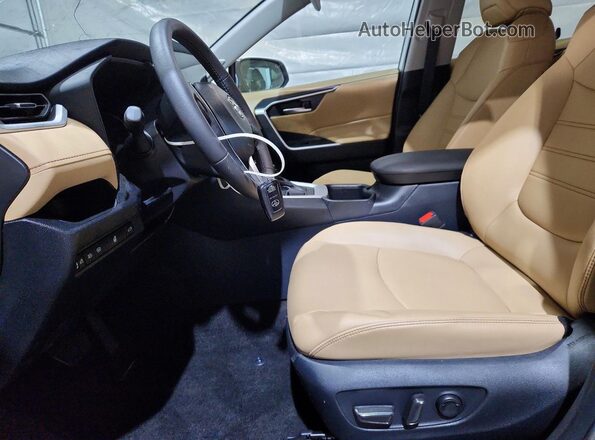 2T3A1RFVXSW505955 2025 TOYOTA RAV4 White Widok wnętrza z przodu