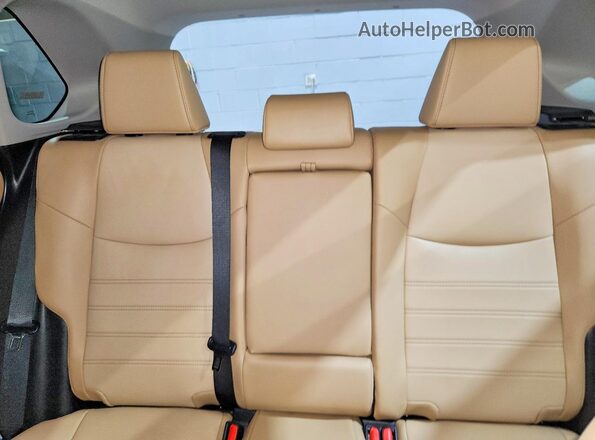 2T3A1RFVXSW505955 2025 TOYOTA RAV4 White Widok tylnych siedzeń