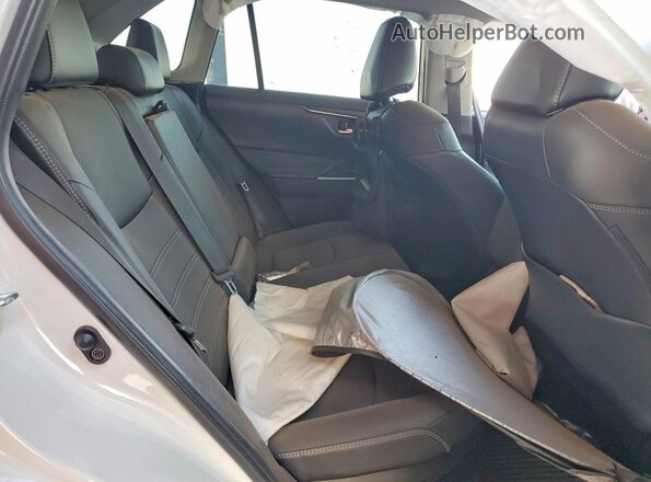 2T3B6RFVXNW033928 2022 TOYOTA RAV4 Белый Вид задних сидений